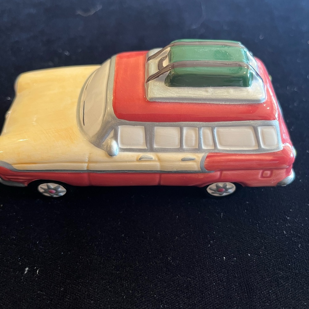 Christmas station wagon with luggage on the roof from Dept. 56.